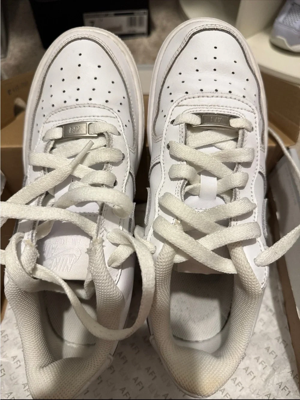 Nike Kids White Low-Top Sneakers with Leather Upper
